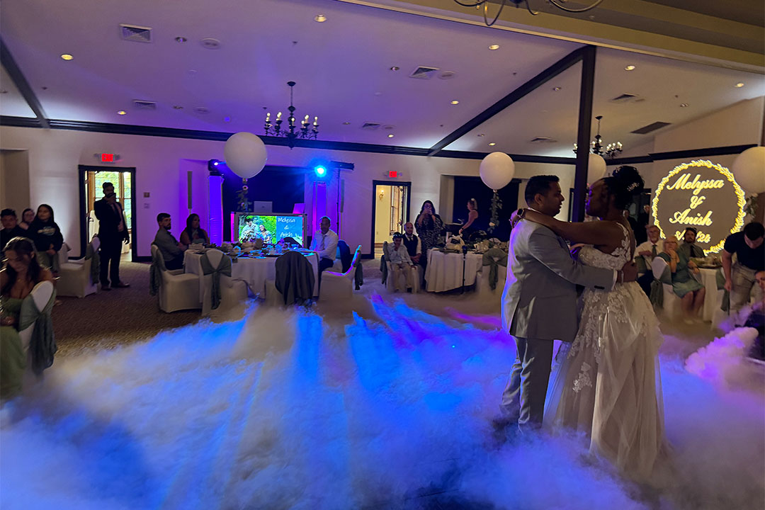Black Tie Entertainment Dancing on the clouds at the Milana Ballroom - Amish Door Black Tie Entertainment at the Milana Ballroom - Amish Door